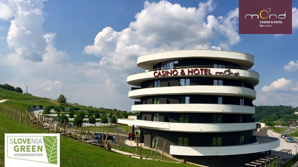 Place Near Casino Mond - Apartma Urska Sentilj Kültér fotó